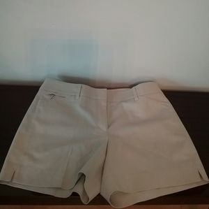 New White House / Black Market Short